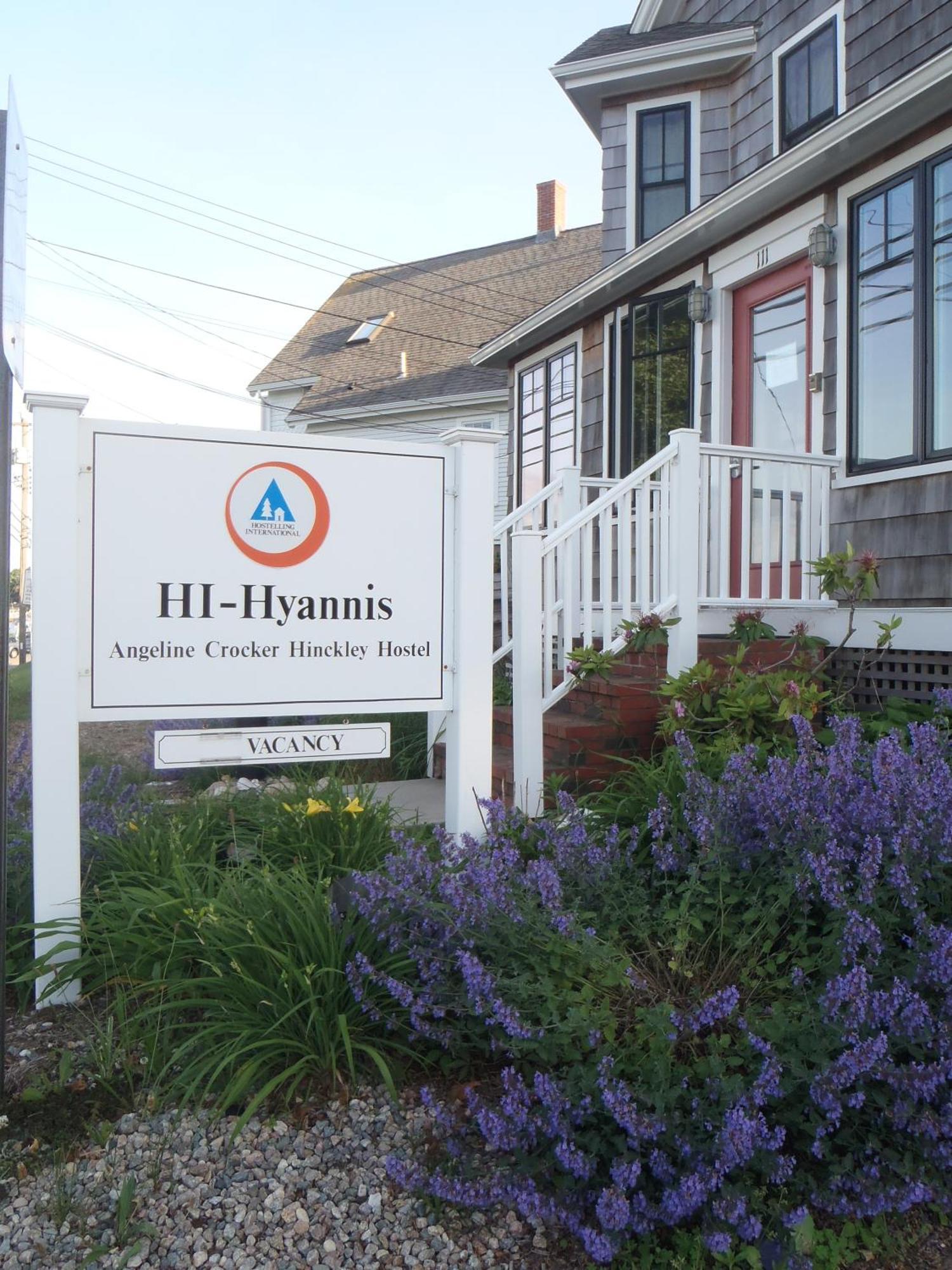 Hi - Hyannis Hostel Exterior photo